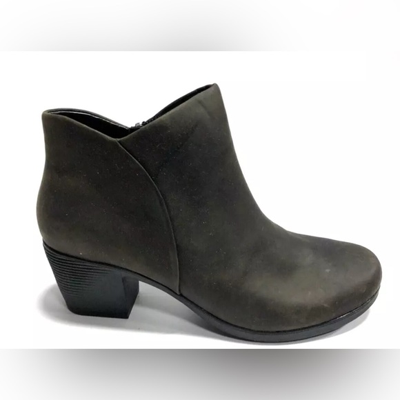 Clarks Un Lindel Zip Boot Womens Size 9M - Picture 1 of 6